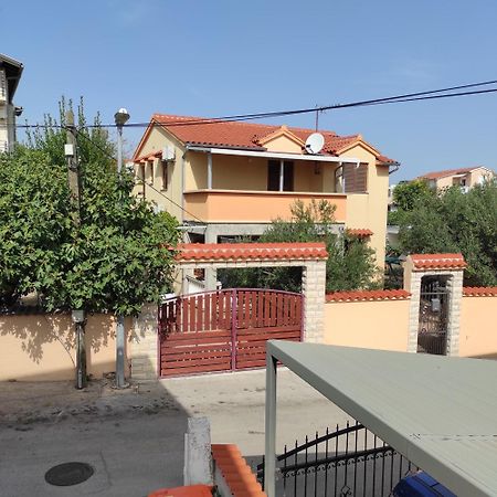Studio Apartments Izabela Vodice Exterior photo