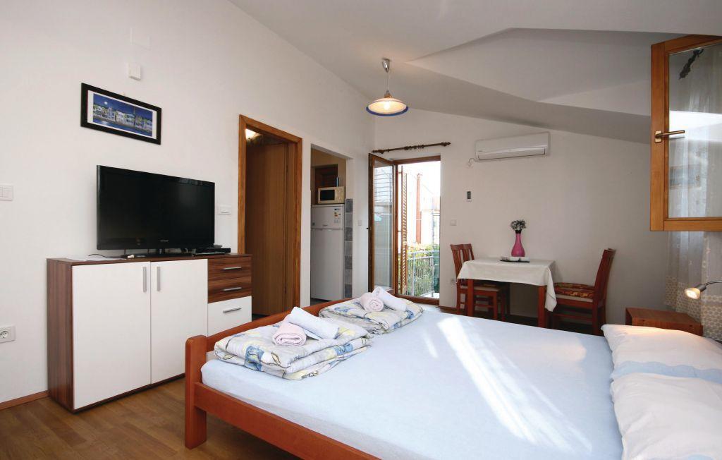 Studio Apartments Izabela Vodice Room photo